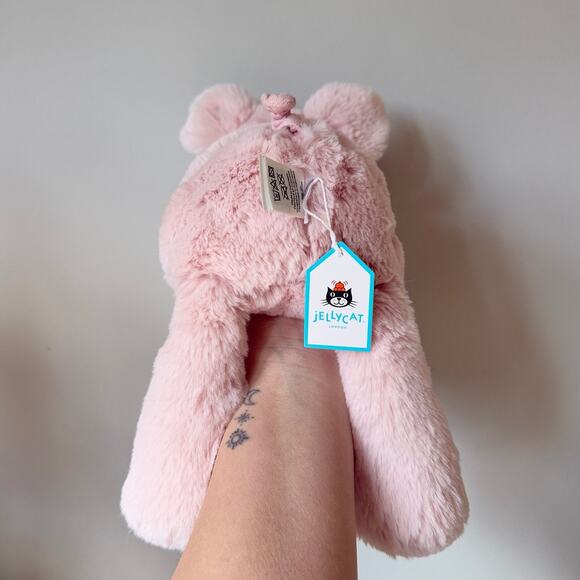 AUTHENTIC Jellycat Smudge Pig Medium NWT - | Mercari AUTHENTIC Jellycat Smudge Pig Medium NWT - Fast Shipping!